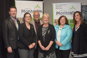 M. Normand Renaud, maire de la Municipalité de Saint-Roch-de-l'Achigan • Mme Nathalie Gauthier, agente de développement culturel et touristique de la MRC de Montcalm • M. Pierre La Salle, maire de la Municipalité de Saint-Jacques • Mme Danielle H. Allard, préfète de la MRC de Montcalm • Mme Ghislaine Pomerleau, mairesse de la Municipalité de Saint-Liguori • Mme Véronique Venne, présidente du comité Culture et Tourisme de la MRC de Montcalm et mairesse de la Municipalité de Sainte-Marie-Salomé DSC 0062