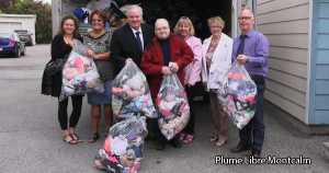 Sophie Poirier, Louise Fourtané Bordonado, Luc Thériault, Gilles Létourneau, Marthe Savard, Monique Gagné et Jacques Tremblay. Des Soutiens-Gorge pour lutter contre le cancer